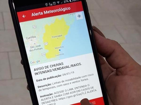 Está disponível para download no Google Play e no App Store, gratuitamente.(Foto: Divulgação/PMPR)