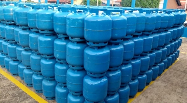 Botijas gás, gás cozinha, botijão, reajuste gás (Foto: Rogério Aderbal/G1)