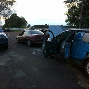 Um dos carros recuperados, segundo a PRF, havia sido roubado em Belo Horizonte, Minas Gerais (Foto: Divulgação/PRF)