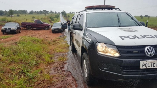 A droga estava em dois veículos, que faziam o trajeto Querência do Norte a Nova Londrina, ambas no noroeste do Paraná. (Foto: Polícia Civil/Divulgação)