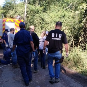 Bombeiros ajudaram nas buscas em Herval D\'Oeste (Foto: Polícia Civil/ Divulgação)