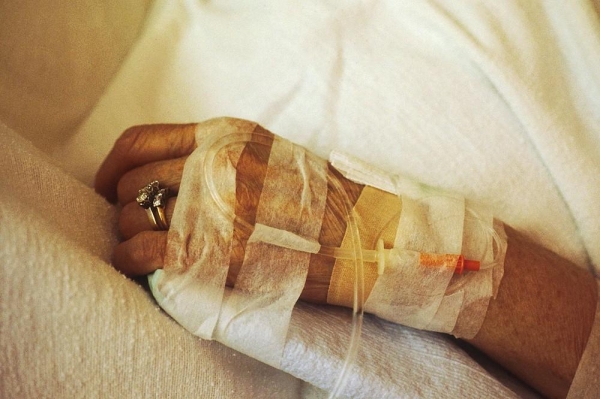  Curar-se de um câncer é trabalho em tempo integral e é importante canalizar toda a sua energia nesse propósito (Foto: Linda Bartlett/https://commons.wikimedia.org/w/index.php?curid=24060006)