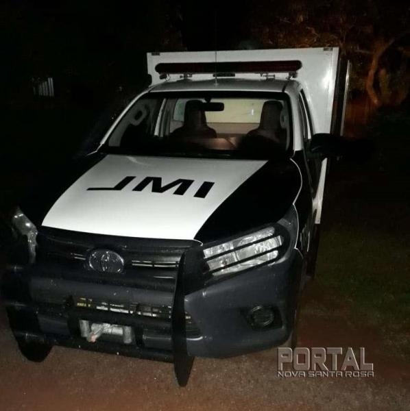 O corpo foi recolhido e encaminhado ao IML de Cascavel. (Foto: Léo Silva)