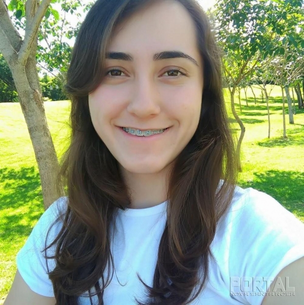 A jovem maripaense Lílian Tayline Kruger faleceu na noite deste domingo (16) aos 22 anos. (Foto: Reprodução)