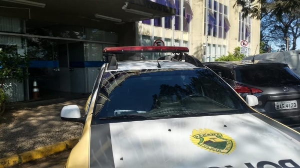 Caso aconteceu na manhã desta quarta-feira (31) — Foto: Viviane Mallmann/RPC Ponta Grossa