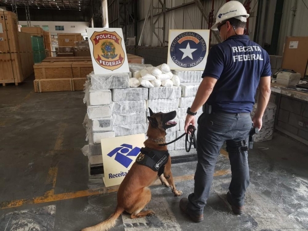 Desde janeiro, a Receita Federal apreendeu mais de 13 toneladas de cocaína no Porto de Paranaguá. — Foto: Divulgação/RFB