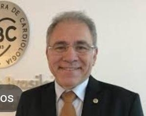  - Nesta segunda-feira convidei o atual presidente da Sociedade Brasileira de Cardiologia (SBC), Marcelo Queiroga, para assumir o cargo de Ministro da Saúde. (Ministério da Saúde)  . Mais detalhes em nosso canal no YouTube: https://youtu.be/dRyHeG1Tj-USenado