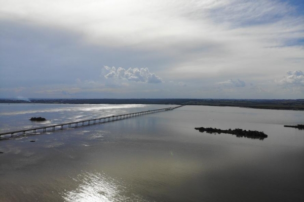 24.03.2021 - Visita do grupo técnico da nova Ferroeste em Gaíra. Foto Gilson Abreu/AEN Imagem 1 de 47