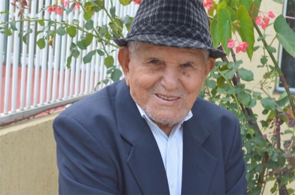 Diferentemente de milhares de idosos pelo país, Severiano Vieira da Cruz chegou aos 102 anos com atenção e cuidados de sua família Agência Senado  Fonte: Agência Senado