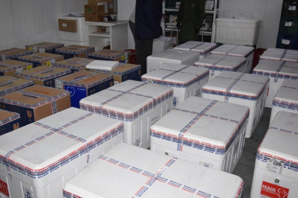 Remessa com 366.300 doses da vacina contra a Covid-19 chegam nesta quinta-feira ao Paraná - Curitiba, 26/08/2021 - Foto: Américo Antonio/SESA