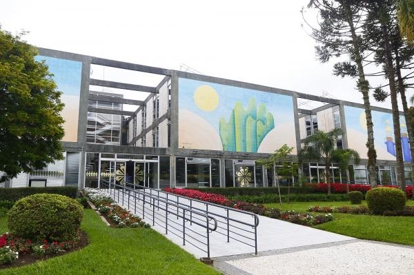 Prefeitura suspendeu pagamento de reposição salarial na semana passada, alegando decisão do STF (Foto: Franklin de Freitas)