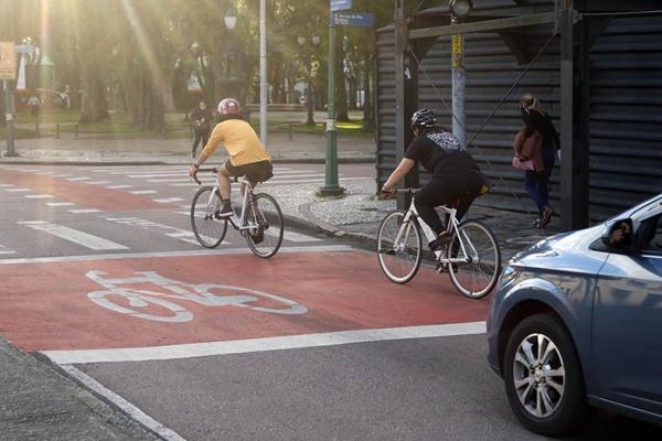 Ciclistas estão entre os elos mais frágeis do trânsito (Foto: Ricardo Deverson/GM)    
