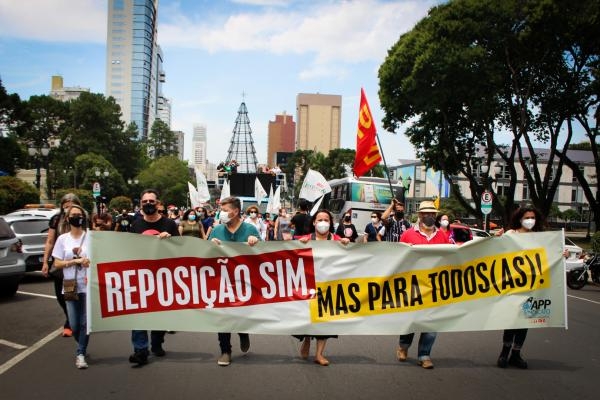 Servidores reivindicam reajuste de 6,29%, contra 3% proposto pelo governo (Foto: APP/divulgação)