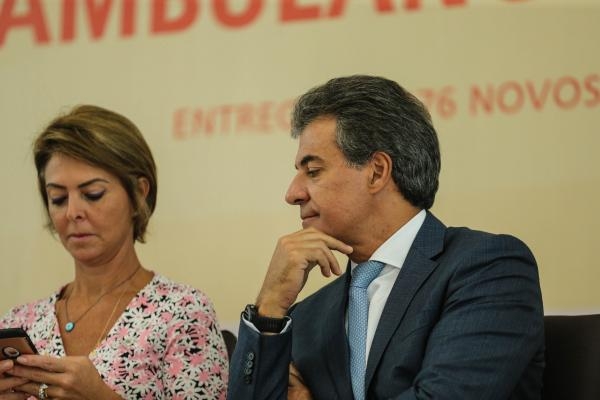 Fernanda e Beto Richa: bloqueio havia sido determinado dentro da operação Integração (Foto: Geraldo Bubniak/AEN)