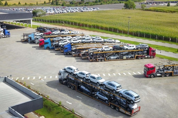 Detran-PR implementa sistema mais seguro para transações de carros 0 km na segunda. Foto: José Fernando Ogura/AEN