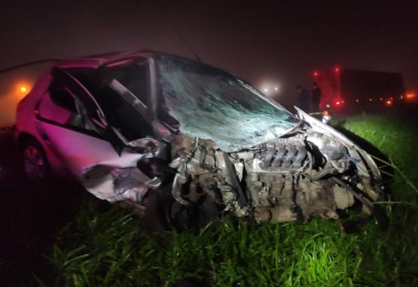 Edson morreu antes da chegada das equipes de socorro.(Fotos: PRF)