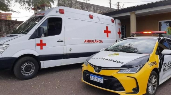 O veículo foi deixado desengatado e quase atingiu a viatura da Polícia Militar.Foto: Catve
