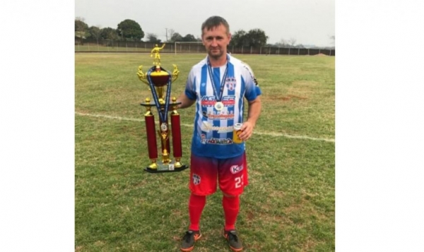 Tcheco colecionou títulos no futebol amador e futsal | Foto: Reprodução/Facebook