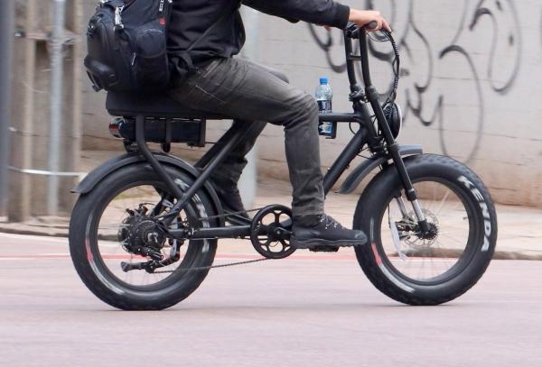 Entender a diferença entre bicicleta elétrica e ciclomotor evita dores de cabeça com a fiscalização (Foto: SESP/Paraná)