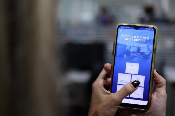 Disponível nos 399 municípios, Botão do Pânico atende 2 mil mulheres vítimas de violência - Foto: Gilson Abreu/AEN