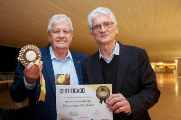 1º PRÊMIO QUEIJOS DO PARANÁ, ficou em primeiro lugar queijo Parmesão, da Frimesa, de Marechal Cândido Rondon, Edson Merege Foto: Gilson Abreu/AEN