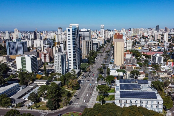 Novo milionário do Nota Paraná é de Curitiba; morador de Maringá ganha R$ 100 mil Foto: Roberto Dziura Jr/AEN