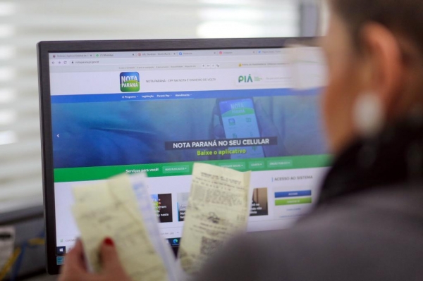 Nota Paraná sorteia R$ 1 milhão nesta quinta-feira com número recorde de participantes Foto: Gilson Abreu/AEN