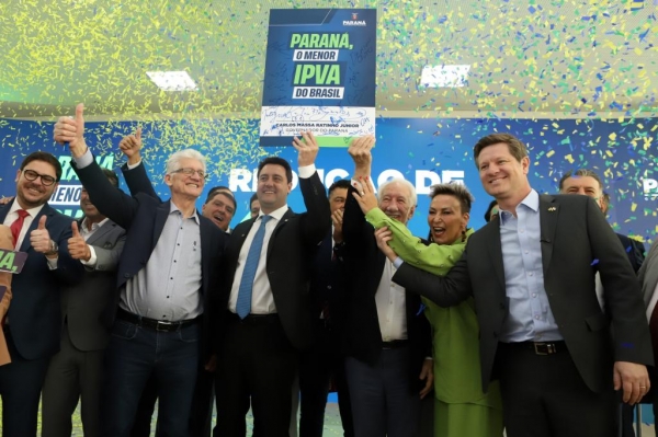 Ratinho Junior sanciona lei que reduz IPVA no Paraná e garante menor alíquota do Brasil Foto: Ari Dias/AEN
