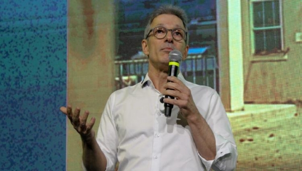 Zema destaca que o Brasil virou a \