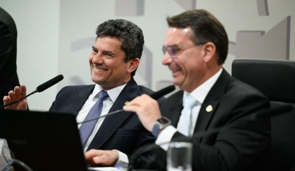 Pré-candidato ao governo do Paraná, Sergio Moro cogita se filiar ao PL de Flávio Bolsonaro. (Foto: Andressa Anholete/Agência Senado)