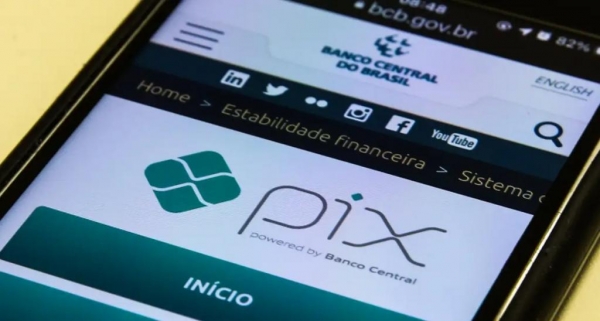 Desde segunda-feira, usuários do Pix contam com nova funcionalidade que mostra saldo e limite da conta antes do processamento do pagamento. (Foto: Marcello Casal jr/Agência Brasil)